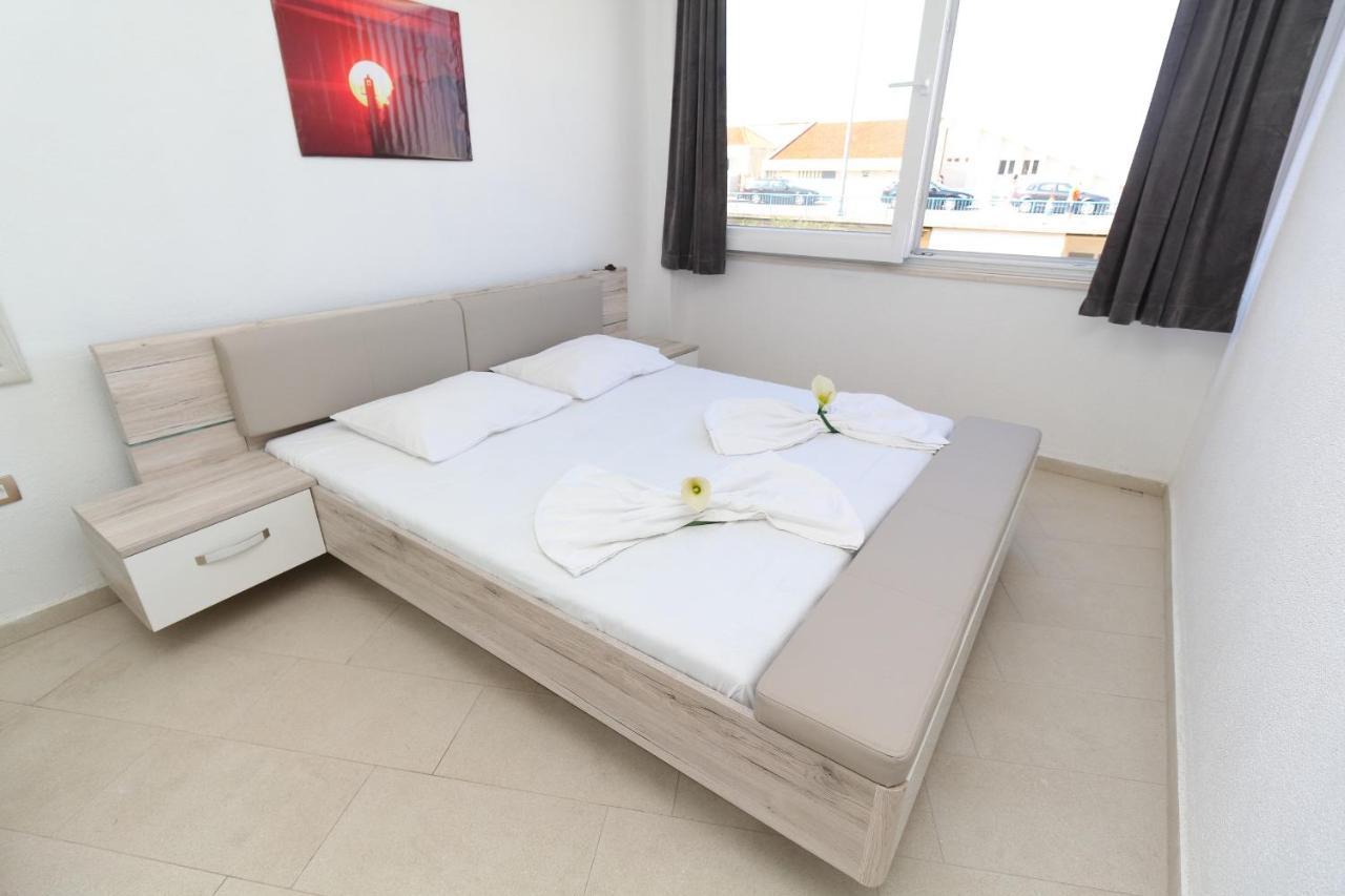 Apartmani Kike Makarska Eksteriør bilde