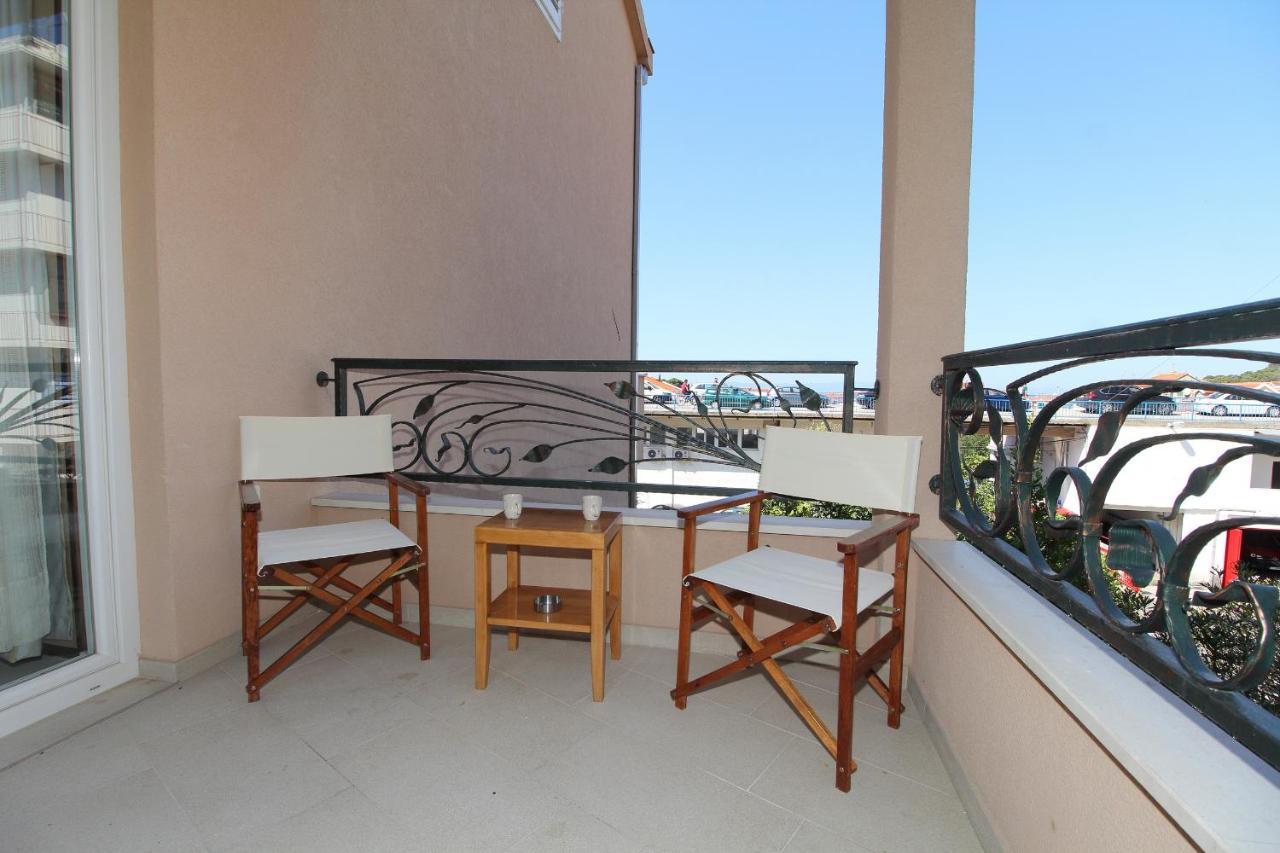 Apartmani Kike Makarska Eksteriør bilde