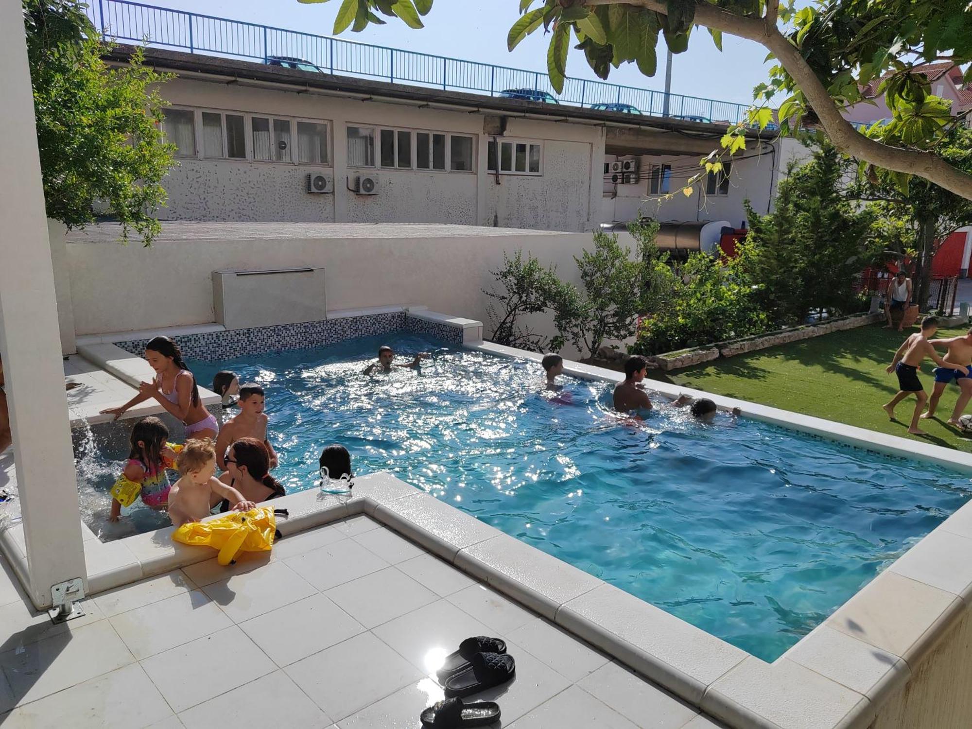 Apartmani Kike Makarska Eksteriør bilde